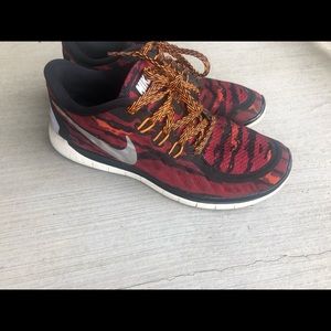 Nike shoes size 6